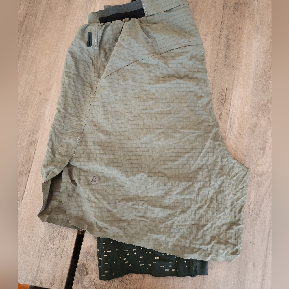 Mens Lululemon Olive Green Shorts Size Small Brand New Without Tags